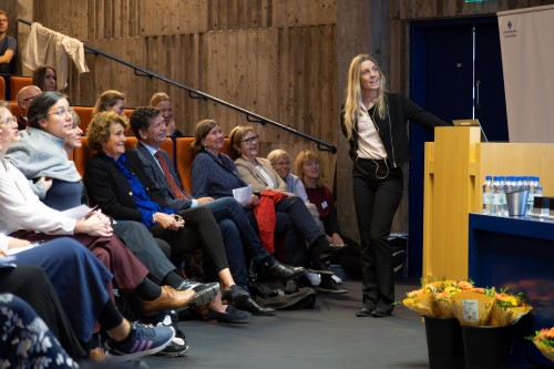 Föreläsning i en stor sal